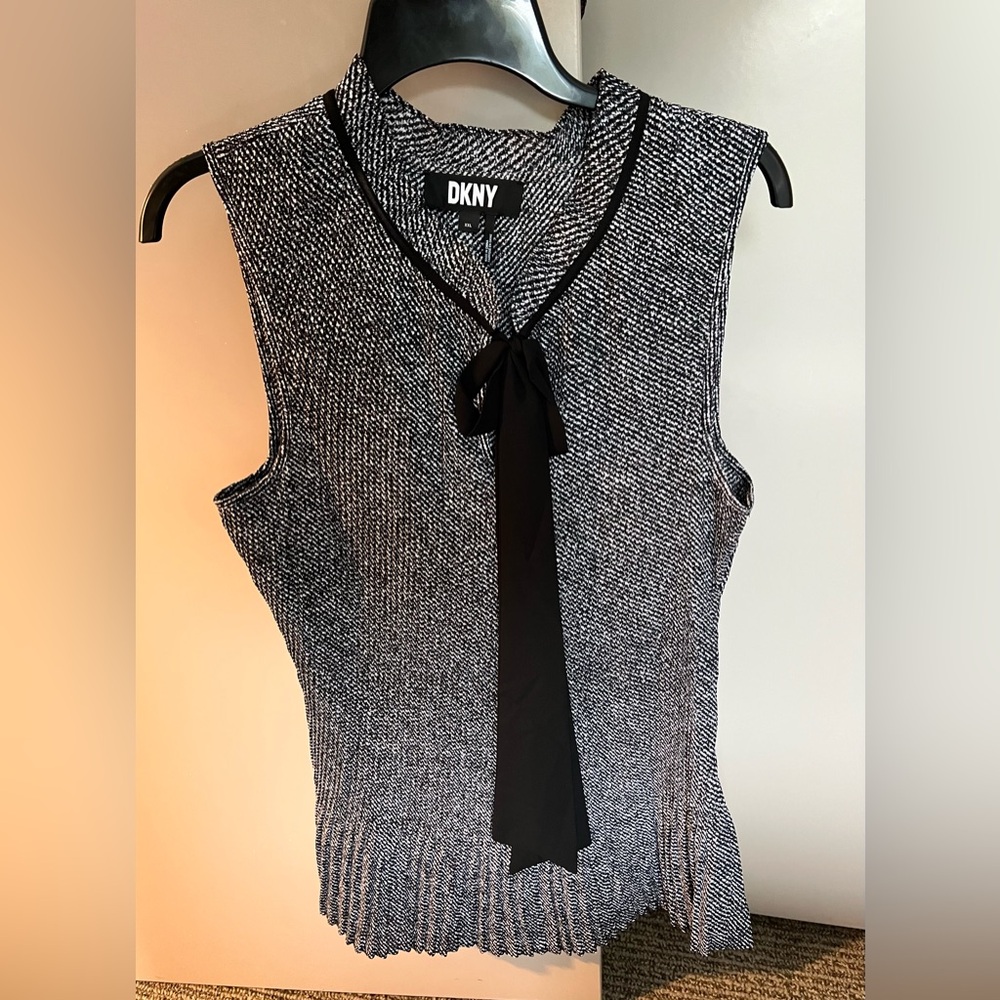 DKNY Top in XL